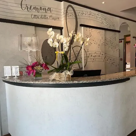 Hotel Visconti 3*