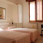 Hotel Visconti 3*